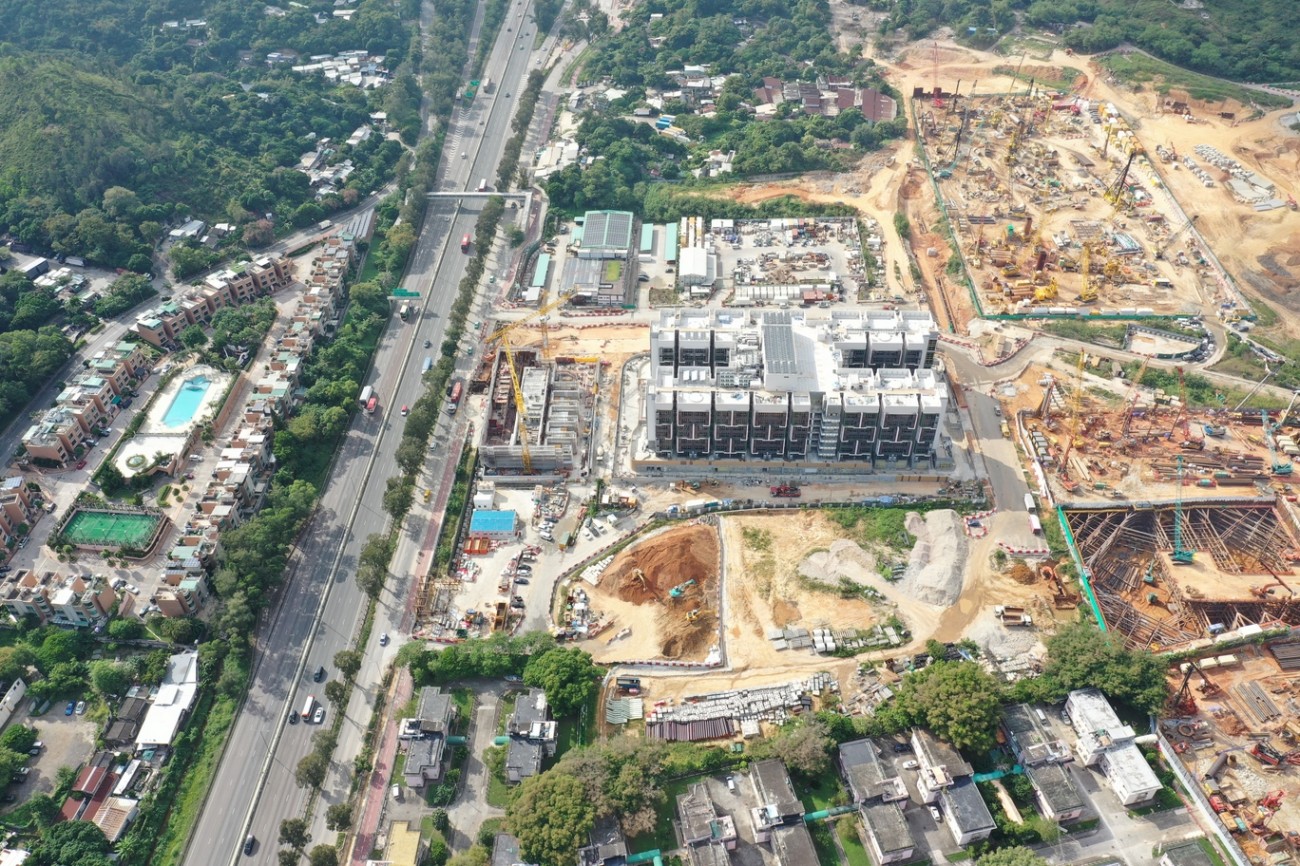 2022-11 Construction of road and drainage works