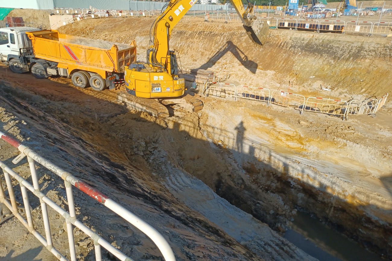 2022-11 Construction of Road and Drainage Works 