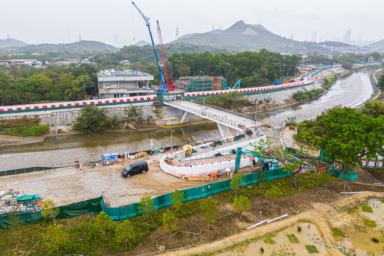 2024-03 Construction of Footbridge