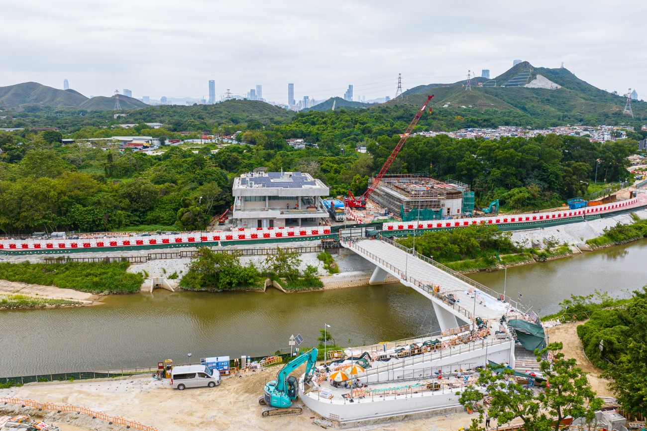 2024-05 Construction of Footbridge