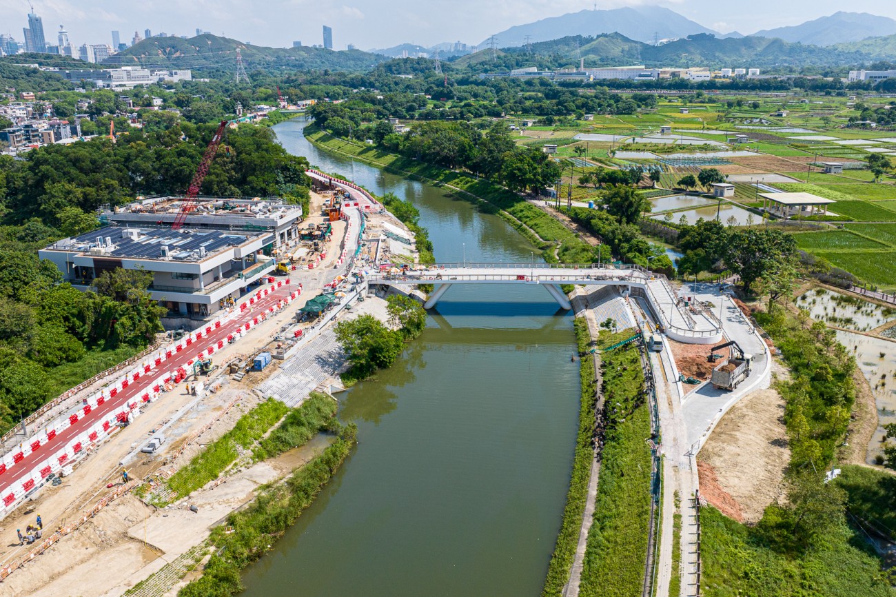 2024-09 Construction of Footbridge